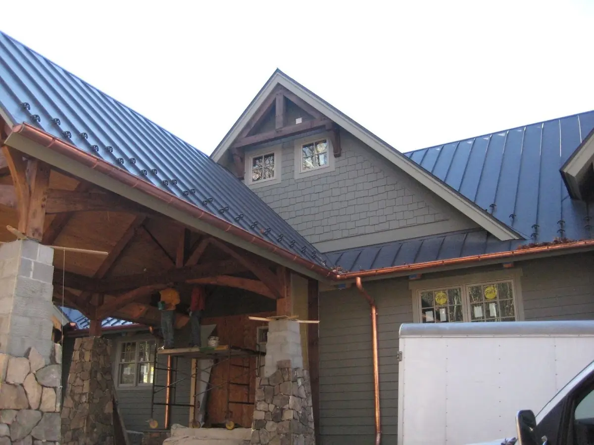 Craftsman Roofing team delivering quality roofing work in Elkton